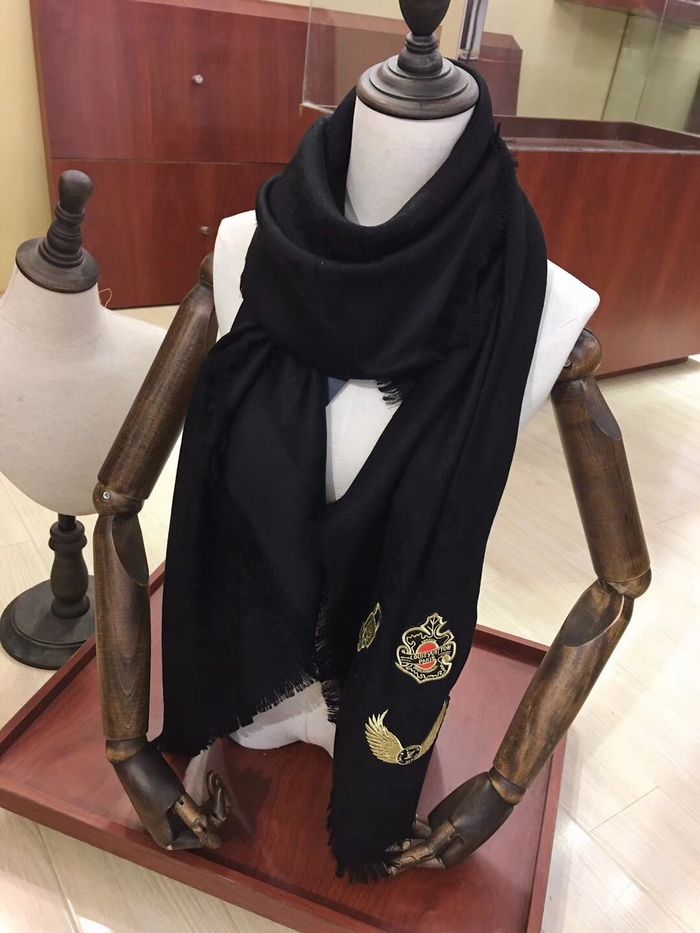 Louis Vuitton Scarf LV00106